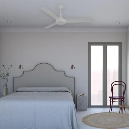 Om Living Paros